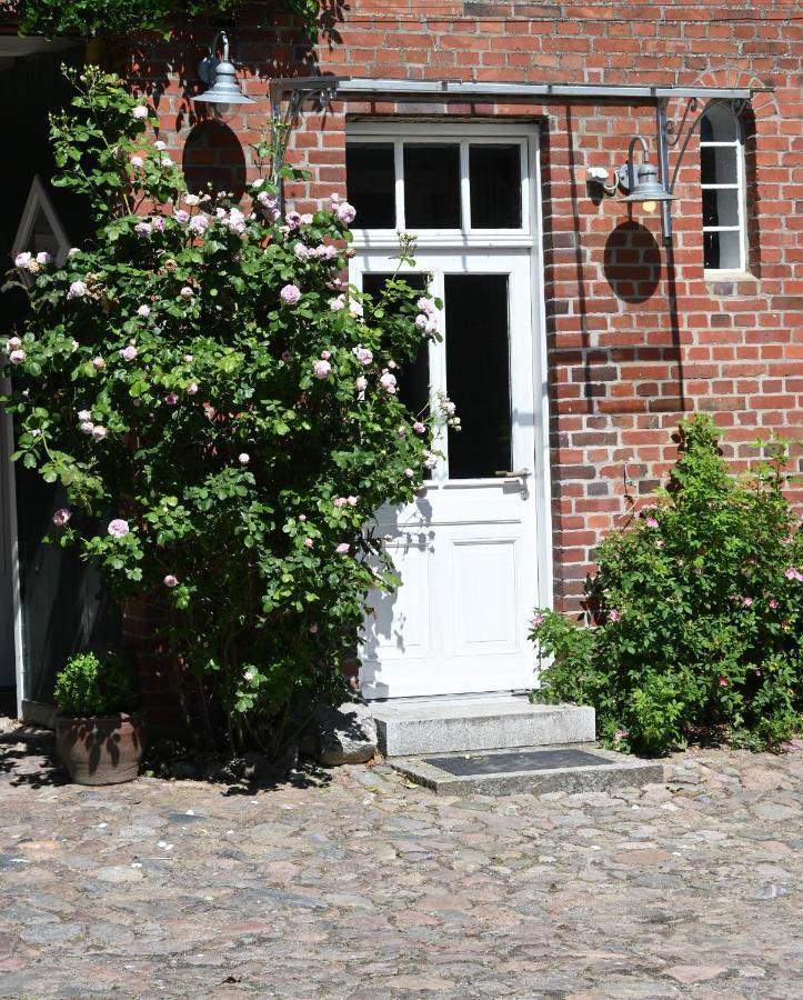 Schrotboden Apartment Geschendorf ภายนอก รูปภาพ